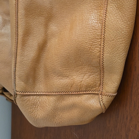 Lucky Brand large tan leather bag - Picture 11 of 12